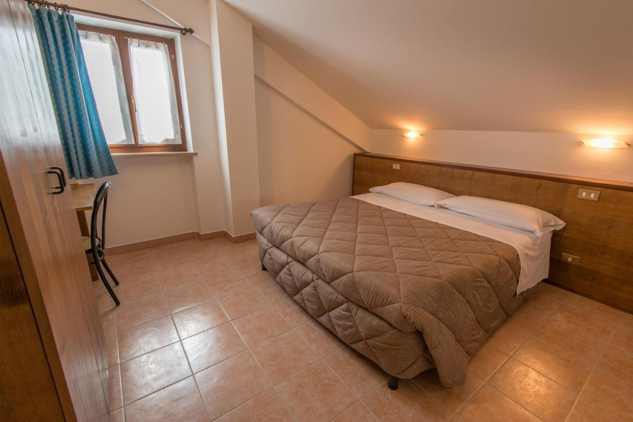 Albergo Della Corte بيسكاسيرولي المظهر الخارجي الصورة