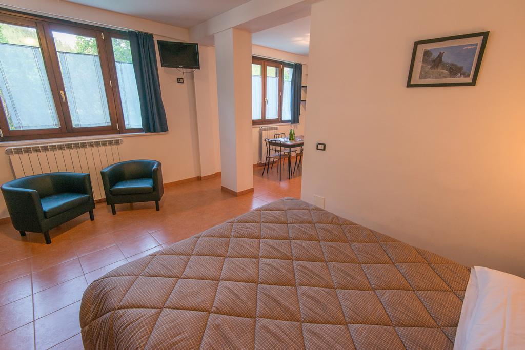 Albergo Della Corte بيسكاسيرولي المظهر الخارجي الصورة